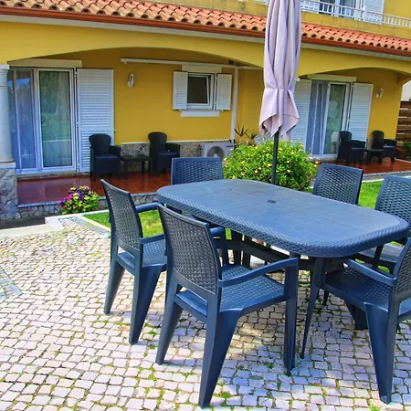 לינה וארוחת בוקר Casa Palmas אובידוס