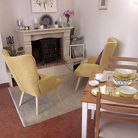 Casa Palmas Bed & Breakfast 4*