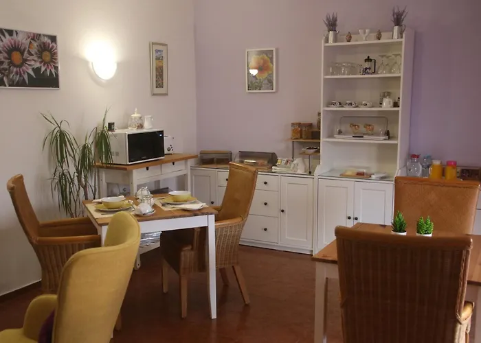 לינה וארוחת בוקר Casa Palmas 4*